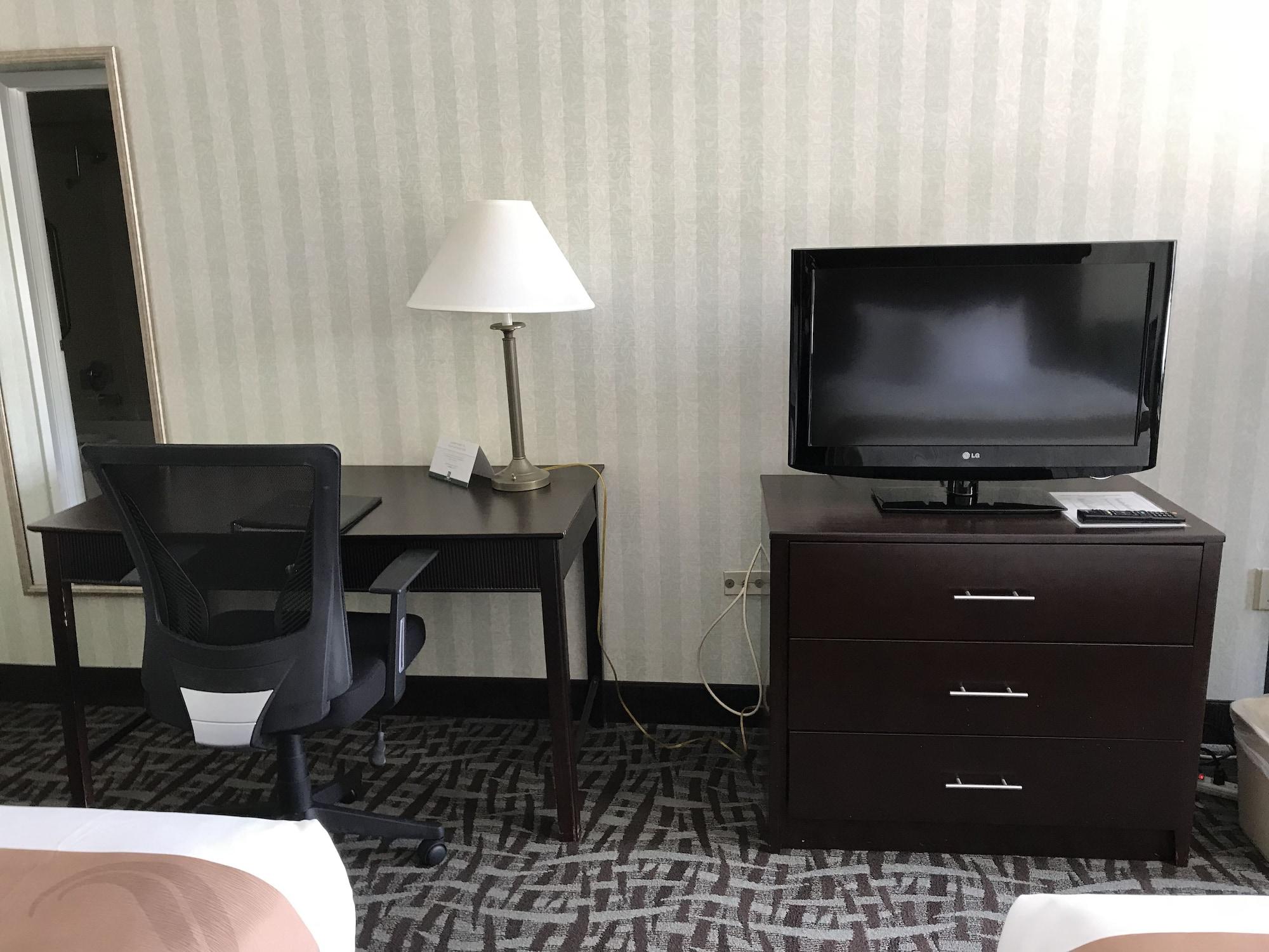Quality Inn Fredericksburg Near Historic Downtown Ngoại thất bức ảnh