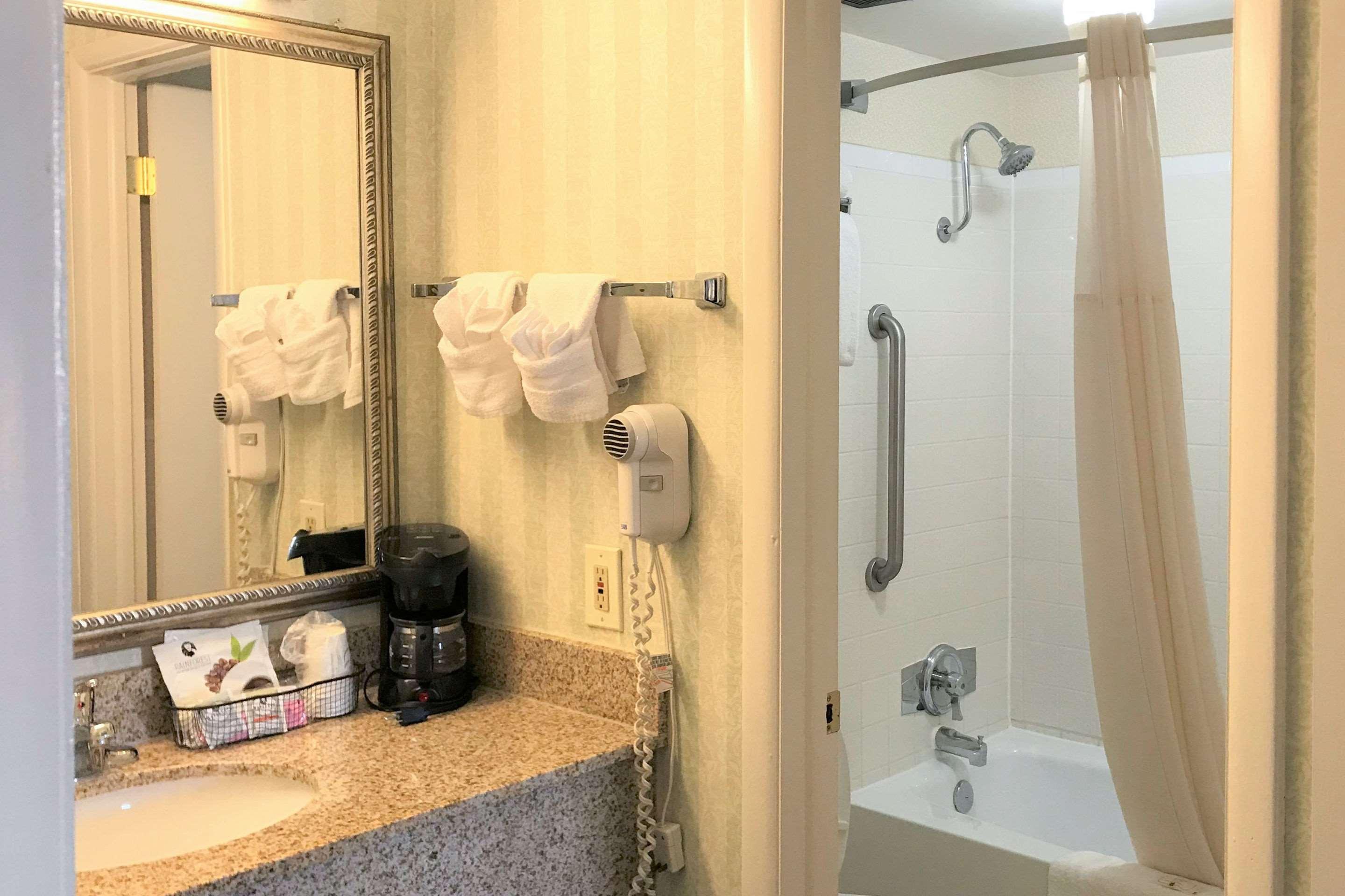 Quality Inn Fredericksburg Near Historic Downtown Ngoại thất bức ảnh