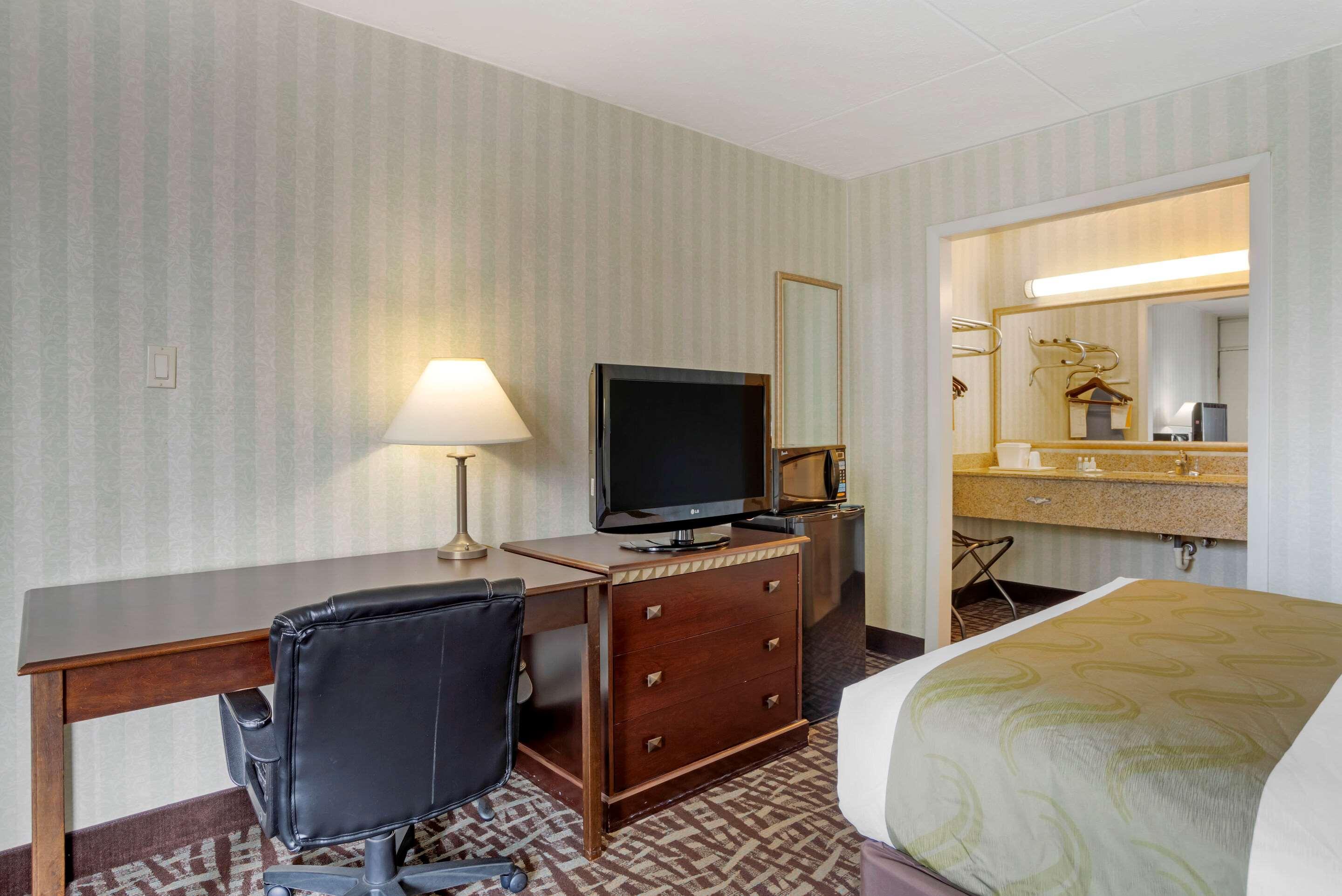 Quality Inn Fredericksburg Near Historic Downtown Ngoại thất bức ảnh