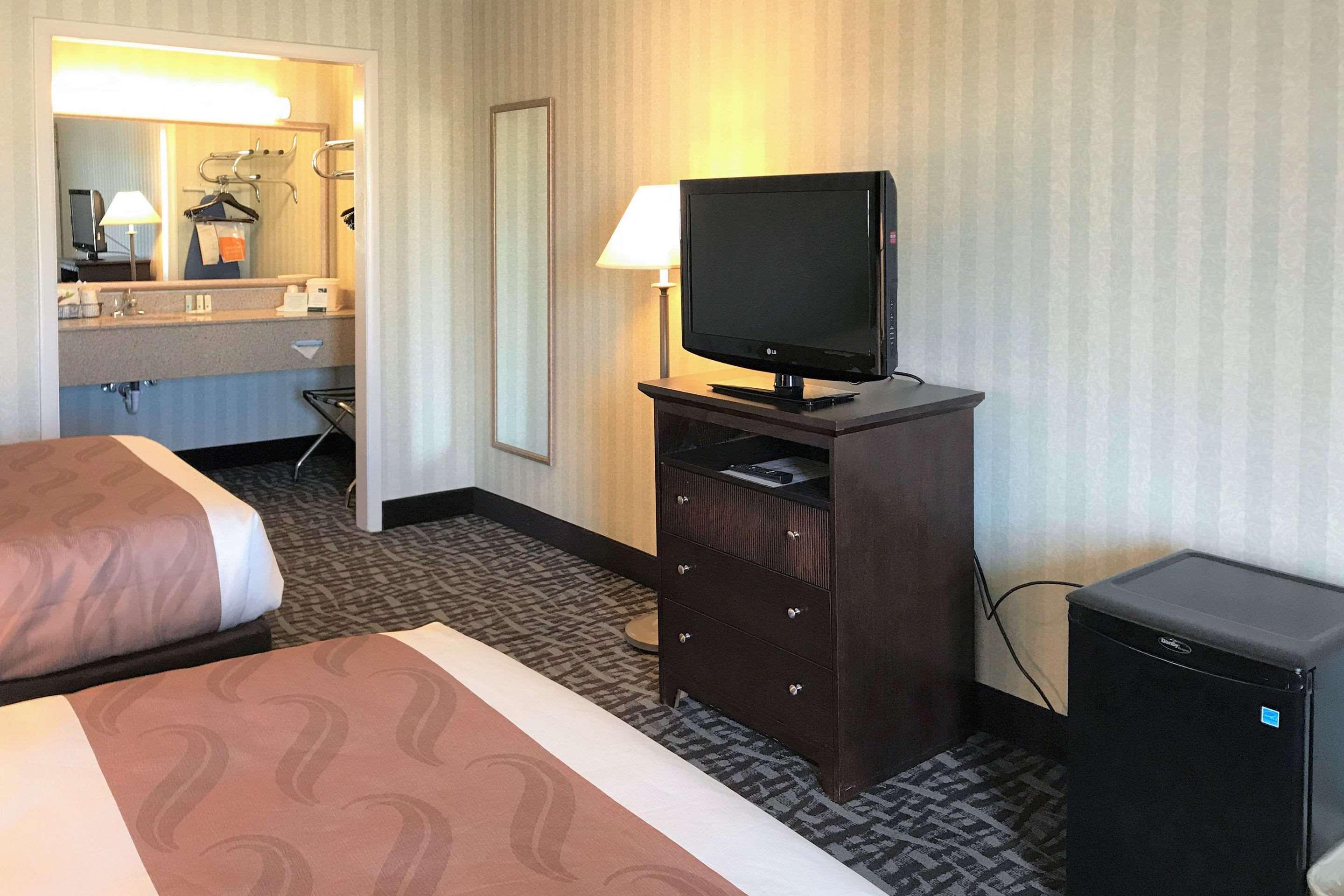 Quality Inn Fredericksburg Near Historic Downtown Ngoại thất bức ảnh