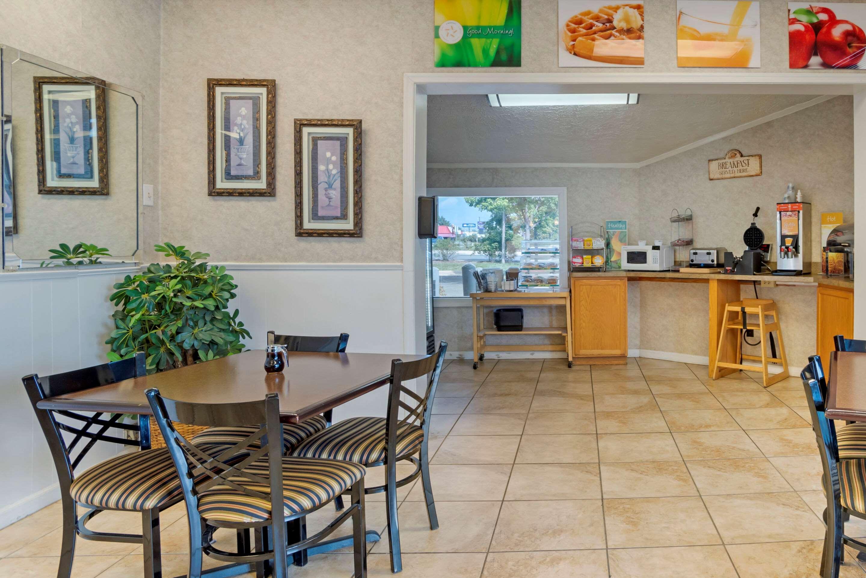 Quality Inn Fredericksburg Near Historic Downtown Ngoại thất bức ảnh