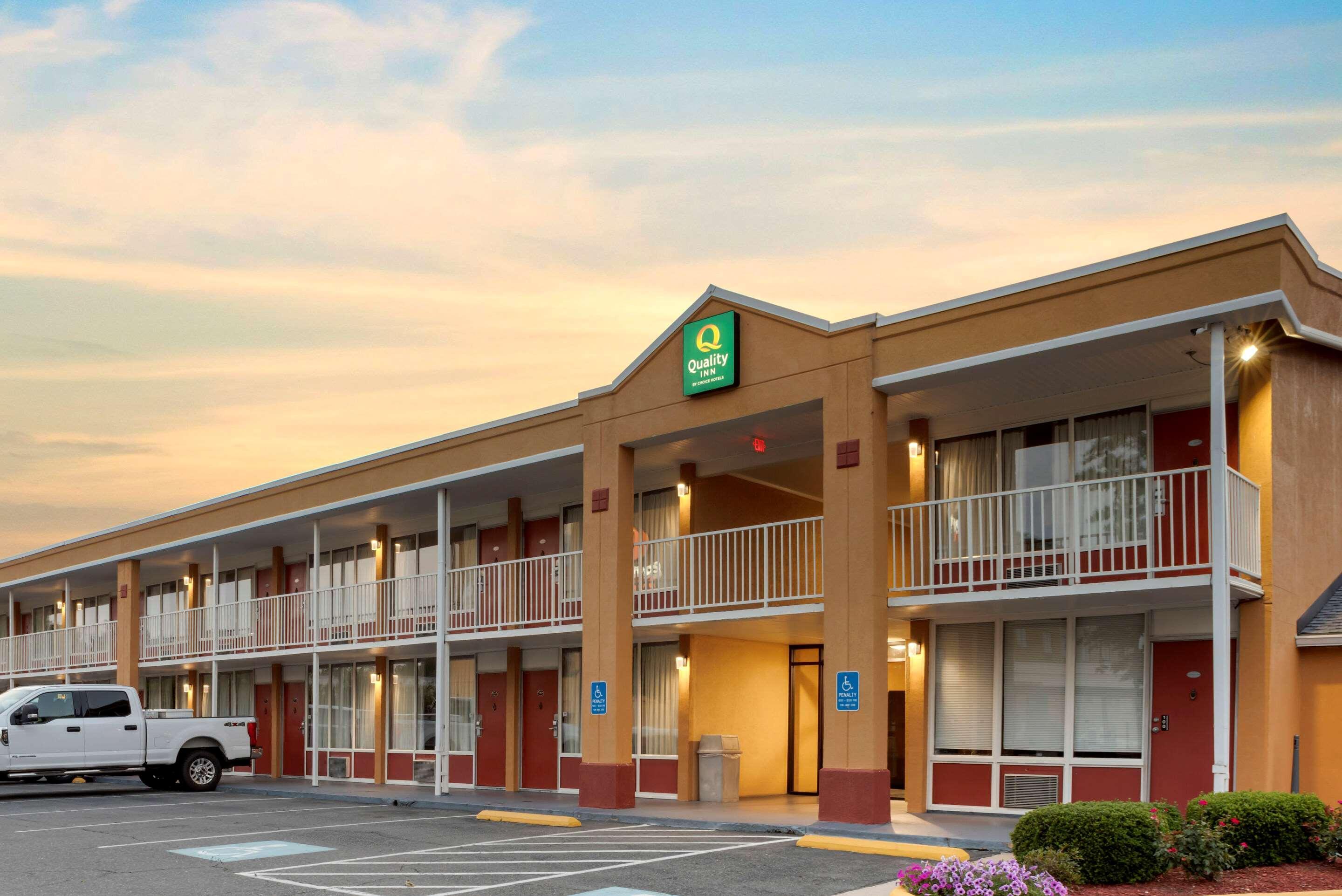 Quality Inn Fredericksburg Near Historic Downtown Ngoại thất bức ảnh