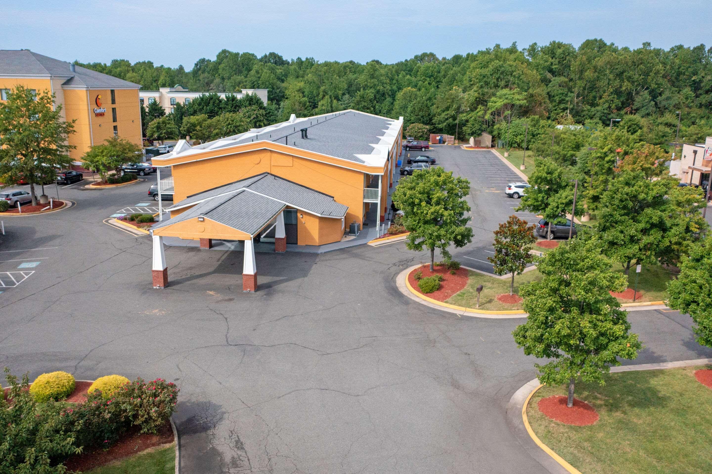 Quality Inn Fredericksburg Near Historic Downtown Ngoại thất bức ảnh
