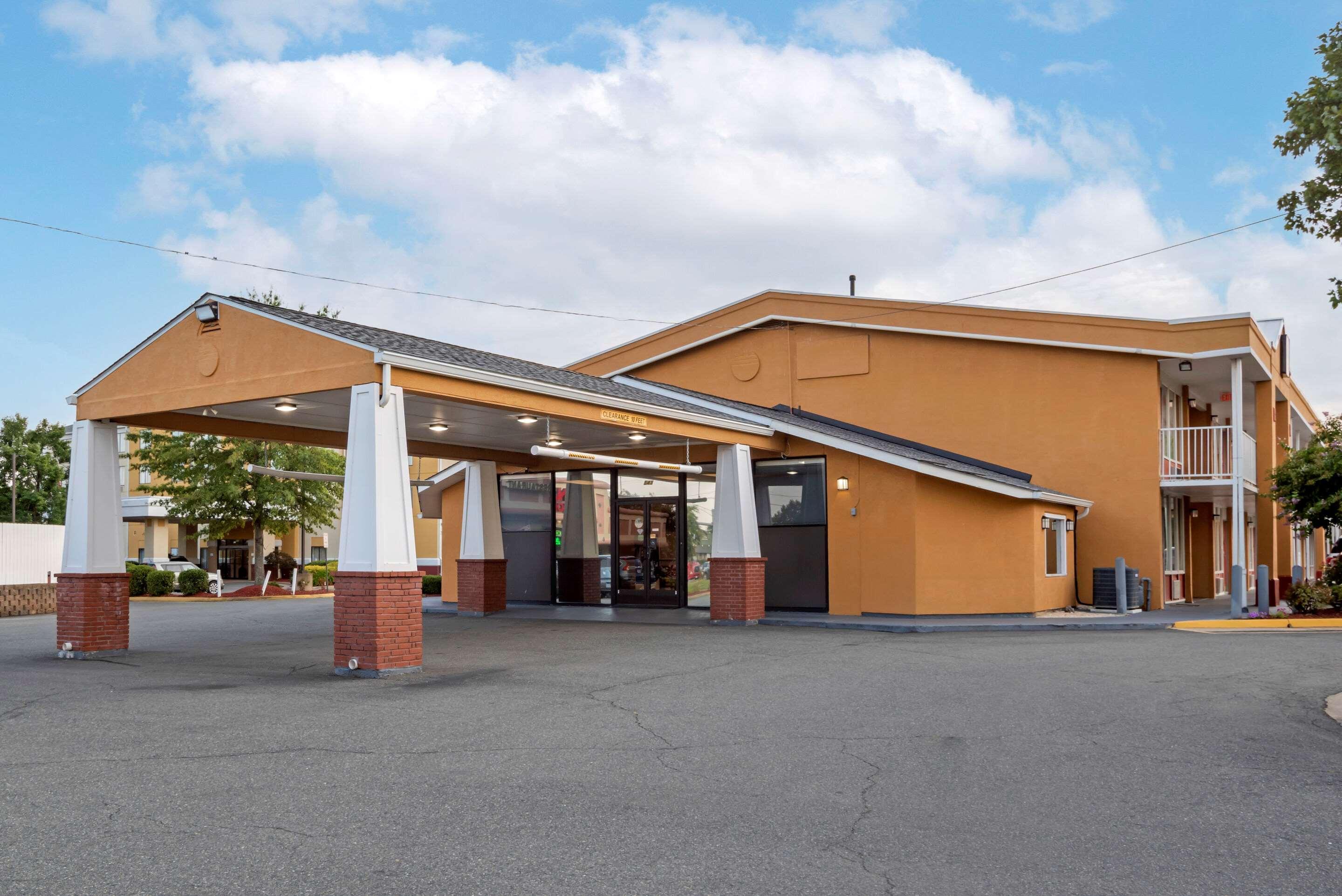 Quality Inn Fredericksburg Near Historic Downtown Ngoại thất bức ảnh